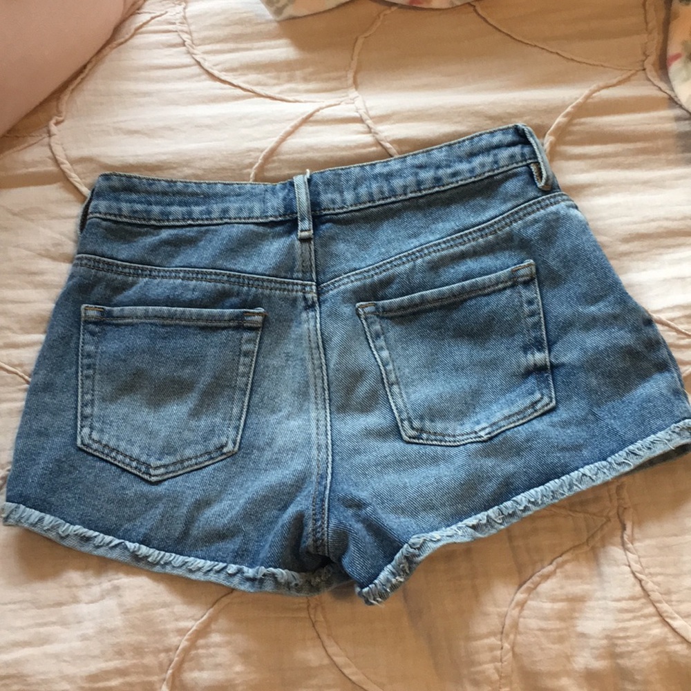 Shorts - Picture 2 of 2